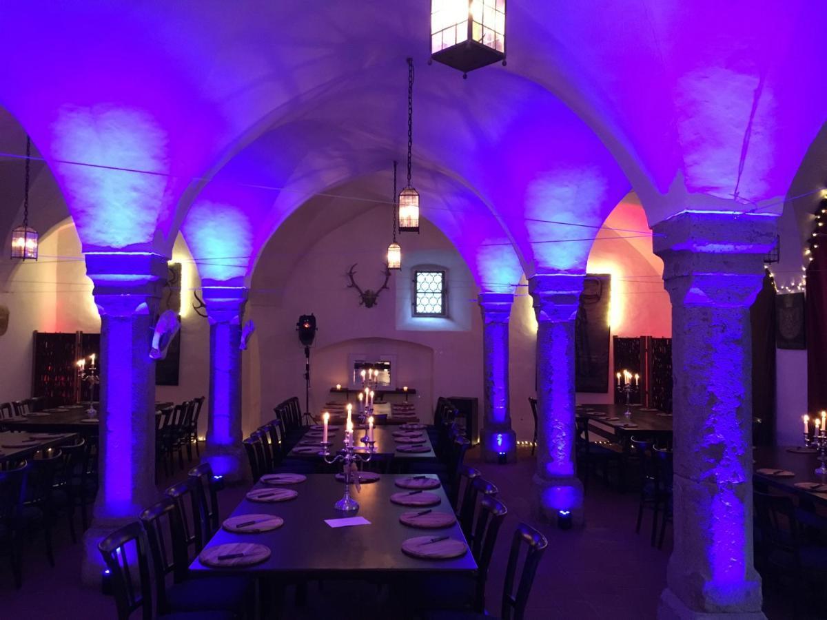 Schlosshotel Harburg Екстериор снимка