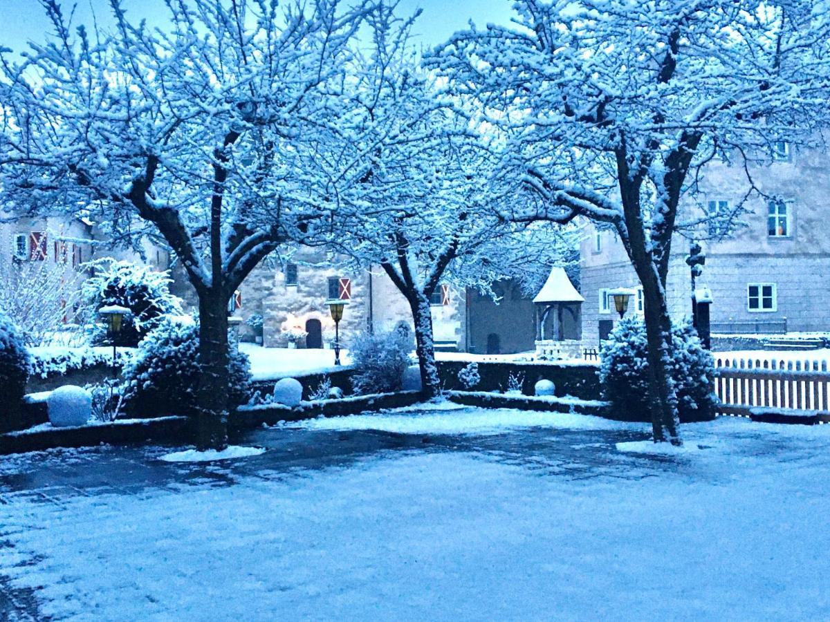 Schlosshotel Harburg Екстериор снимка