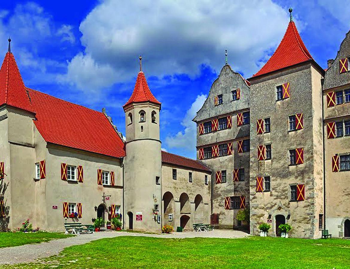 Schlosshotel Harburg Екстериор снимка
