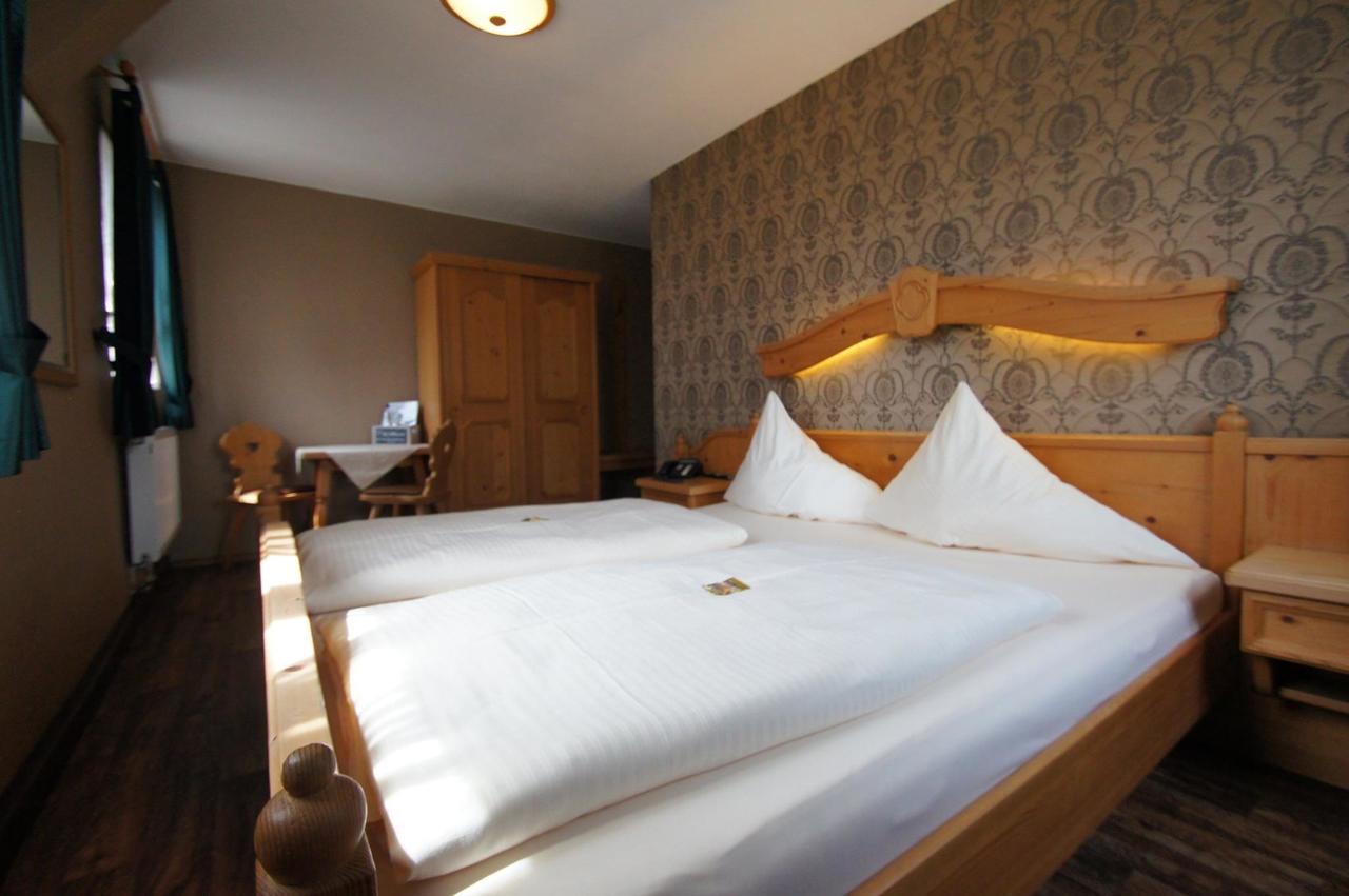 Schlosshotel Harburg Екстериор снимка